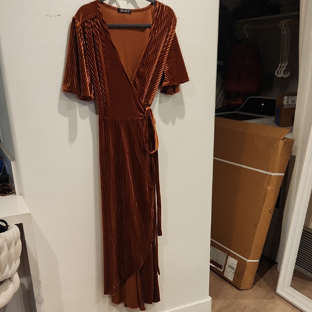 Simplee Apparel Rust High Low Wrap Dress